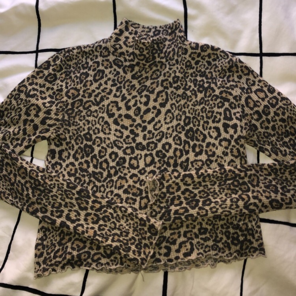 🖤CHEETAH PRINT MOCK NECK TOP🖤